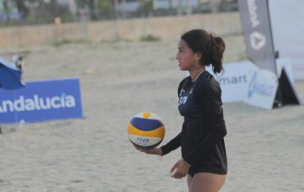 Scarlette-Párraga-voleibol-playa