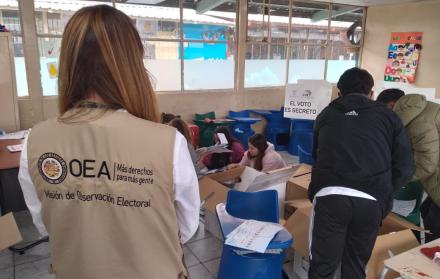 Escenario. La Misión de Observación Electoral de la OEA estuvo presente en el conteo de votos en los recintos electorales.