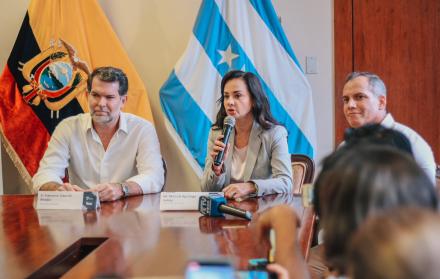 Dato. La prefecta electa del Guayas, Marcela Aguiñaga, pidió a los ciudadanos en redes sociales mencionar las obras que necesitan ser atendidas.