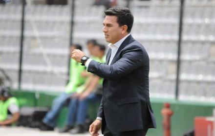 POOL GAVILANEZ (8100829)