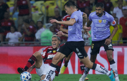 Flamengo e Independiente del Valle empatan 0-0 en Brasil.
