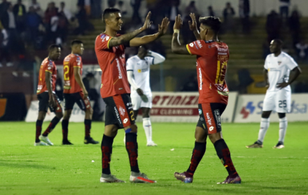 Deportivo Cuenca inició la LigaPro 2023 con un triunfo ante Liga de Quito.