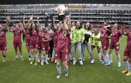 Final-colegial-femenino-Americano