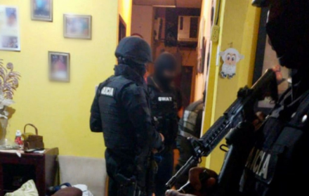 Los operativos se ejecutaron la madrugada de este martes, en Guayaquil y Portoviejo.