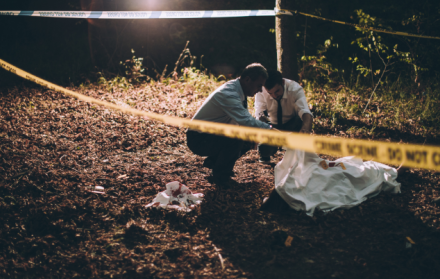 Referencial.Gendarmes que llegaron a la zona del crimen encontraron el cuerpo tendido en la calle.