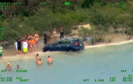 Sarah Ramsammy conducía el auto en la orilla del balneario mientras algunas familias se encontraban allí
