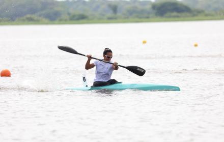 Stefanie-Perdomo-kayak-Panamericanos2023