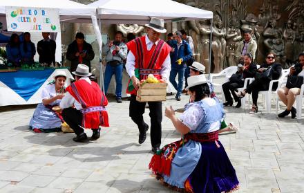 Intercultural_Tradiciones andinas_Fiesta del Maíz_Cojitambo