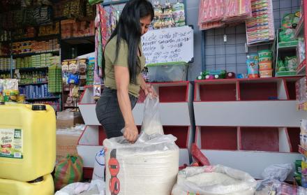 Mercado. En Montebello la libra del arroz se vende a 0,60 dólares.