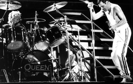 Fotografía de archivo fechada el 2 de agosto de 1986 del cantante Freddie Mercury, líder del grupo británico 
