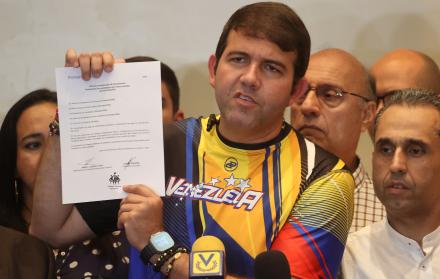 Carlos Prosperi, Opositor de Venezuela