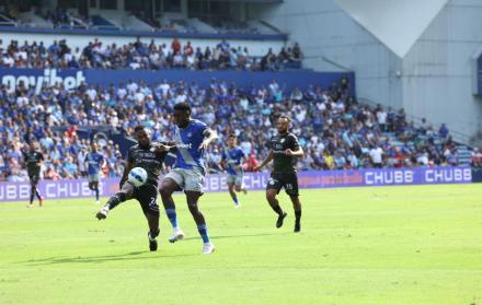 Emelec empata a cero en el Capwell.