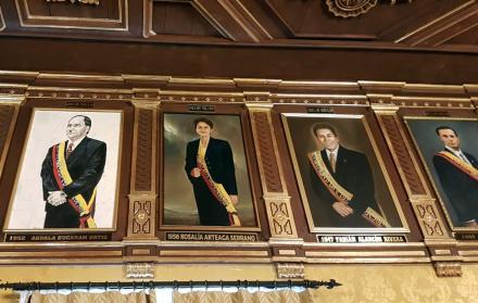 Cuadros de presidentes en el salón Amarillo, en el Palacio de Carondelet