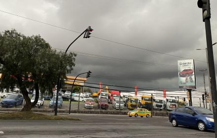 Clima. Ciudadanos capitalinos reportaron la magnitud de las precipitaciones en redes sociales.