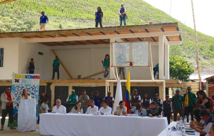 Las disidencia de las FARC suspende la mesa de diálogo de paz con el Gobierno colombiano