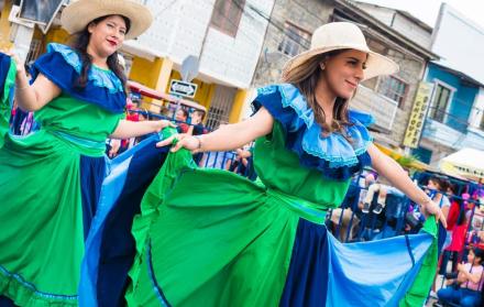 Desfile Santa Elena