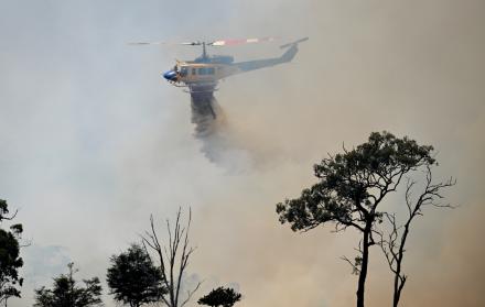 Australia batalla con un incendio forestal que amenaza la ciudad de Perth en el oeste