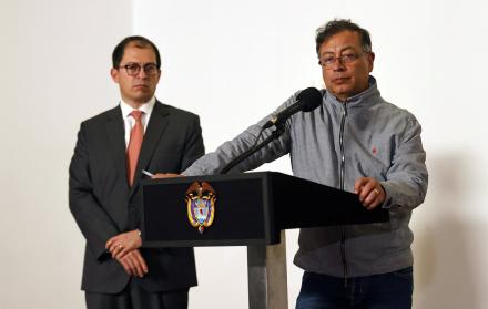 Petro y el fiscal colombiano chocan con denuncias de narcotráfico y de ataque a instituciones