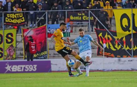 Universidad Católica vs Barcelona