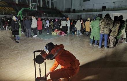Al menos 3 muertos tras un terremoto de magnitud 7,1 en el noroeste de China