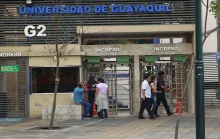 UNIVERSIDAD DE GUAYAQUIL