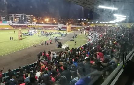 Estadio Serrano Aguilar, Cuenca, Ecuador
