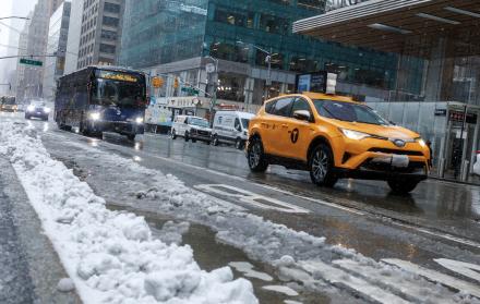 Suspenden un millar de vuelos en EE.UU. debido a una tormenta invernal