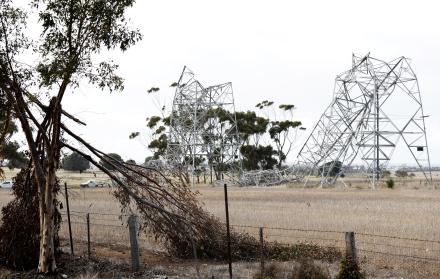 Australia reporta un muerto y evalúa daños por el clima extremo que azotó al sur del país