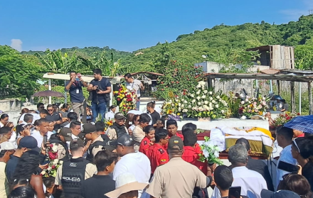 Escenas de dolor se vivieron en el último adiós de la alcaldesa de San Vicente