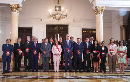Boluarte renueva su gabinete al cambiar a seis ministros en plena crisis por el 