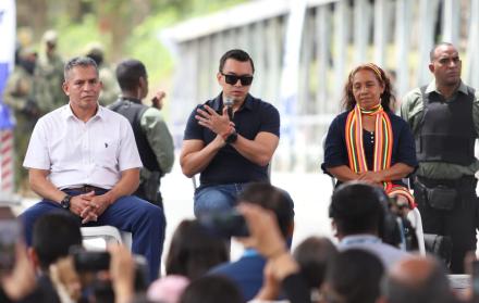 El presidente Daniel Noboa durante la entrega del puente.