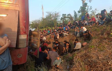 Migrantes de Ecuador caen en proceso de rescate en México