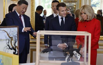 Macron apuesta ante Xi por una relación UE y China equilibrada