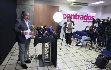 Candidato presidencial antichavista Márquez advierte de 