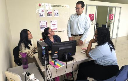 Consultorio Psicológico UCSG