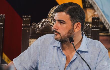 AQUILES ÁLVAREZ