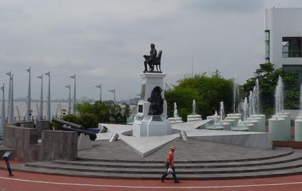 Monumento a José Joaquín de Olmedo