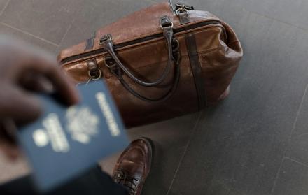 Trabaja ilegalmente en EE. UU. con visa de turista