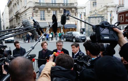 Mundo, Francia, Macron se compromete a nombrar a un primer ministro