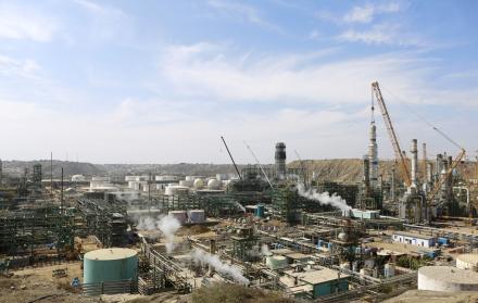 Mundo, Perú, Fiscalía abre investigación contra Petroperú