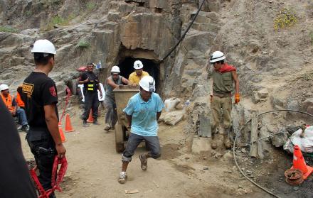 MINEROS PERUANOS
