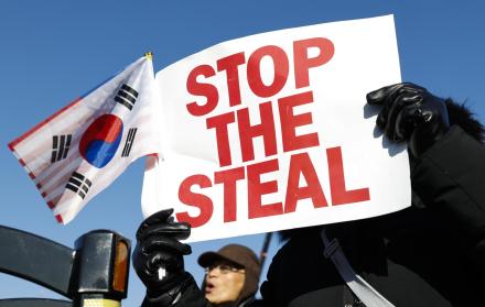Mundo, Corea del Sur, La policía convoca reunión de comandantes
