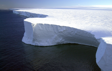 Referencial. Iceberg más grande del mundo.