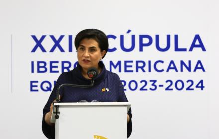 Gabriela Sommerfeld Canciller de Ecuador