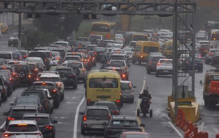 TRAFICO EN QUITO (14180978)