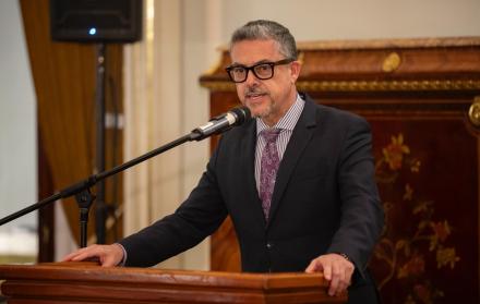 El viceministro Alejandro Dávalos habló del precio del contrato con una empresa de EE.UU., para conseguir encuentros con autoridades estadounidenses.