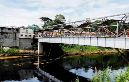 El derrame de crudo en la provincia de Esmeraldas ha causado una grave crisis ambiental