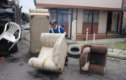 Emaseo recogió tereques en Solanda, Toctiuco y La Tola.