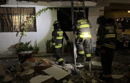 La fuga de gas provocó una explosión que causó daños a varias viviendas en La Ofelia, norte de Quito.