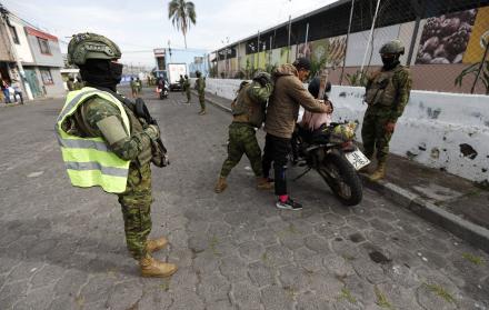 Militares Puembo